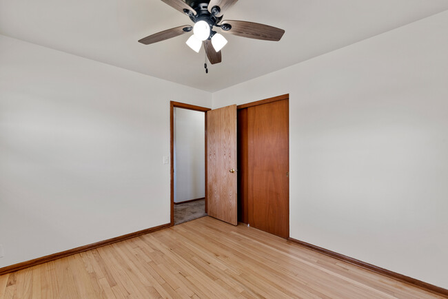 Bedroom - 5515 S Illinois Ave