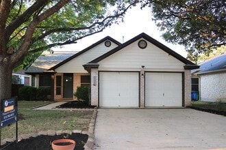 Building Photo - 1111 Blue Fox Dr