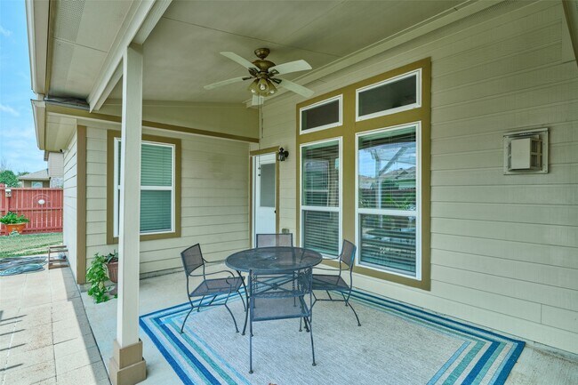 Building Photo - 9940 Yearling Pl