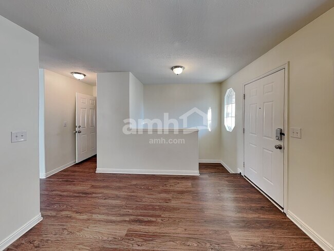 Building Photo - 2552 W 1500 N