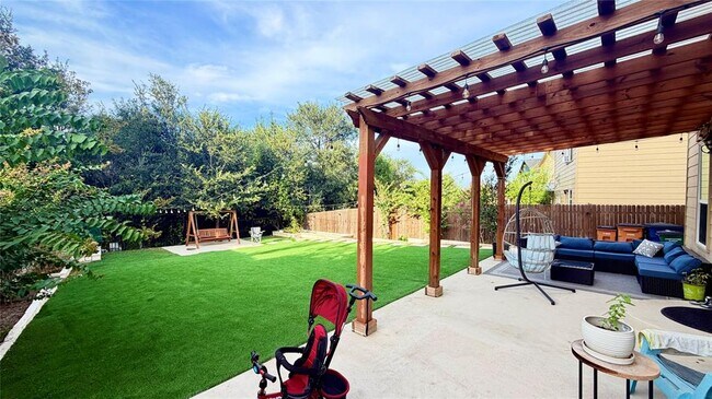 Building Photo - 9420 Southwick Dr