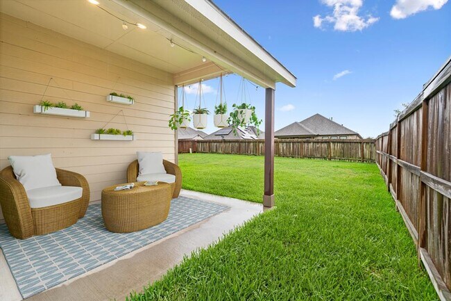 Building Photo - 24315 Devon Park Dr
