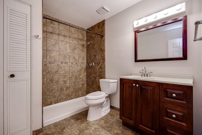 Building Photo - 4024 Quail Bush Dr