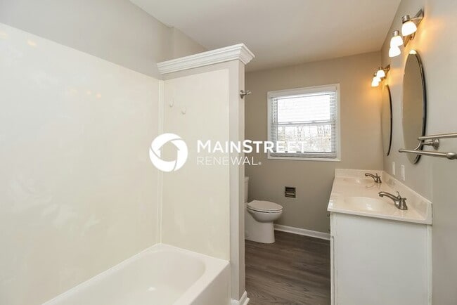 Building Photo - 3 Bedroom Pet-Friendly Home in INDEPENDENC...