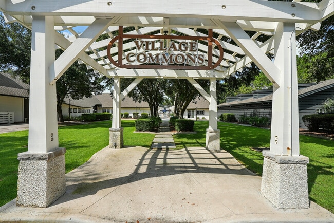 Building Photo - 654 Breakers Street