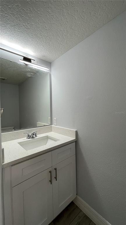 Building Photo - 205 Jocelyn Dr