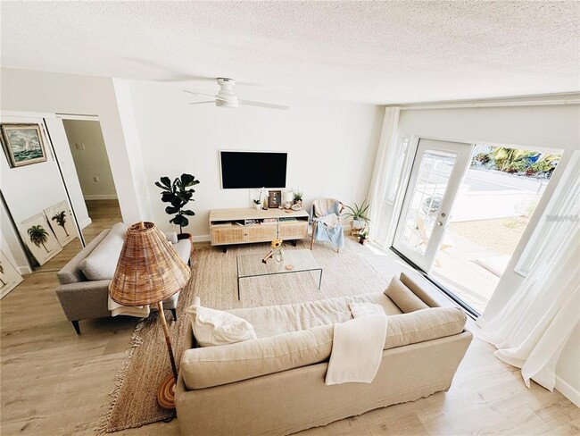 Building Photo - 212 Bunkerhill Ln