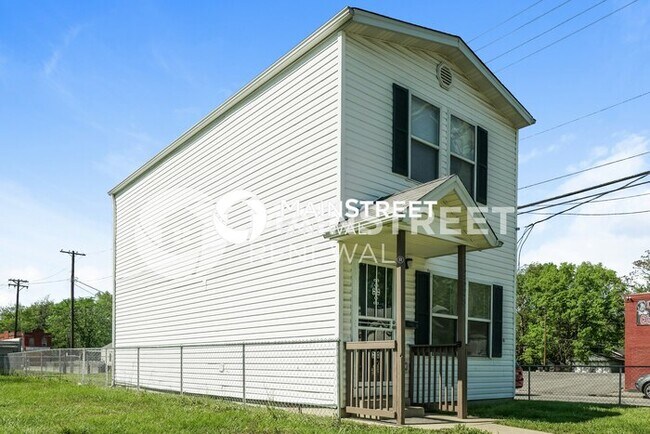 Building Photo - 3 Bedroom Pet-Friendly Home in Louisville,...
