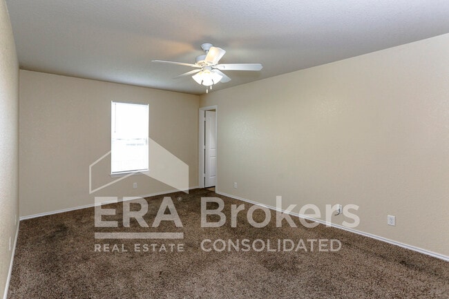 Building Photo - 3509 Lorena Dr
