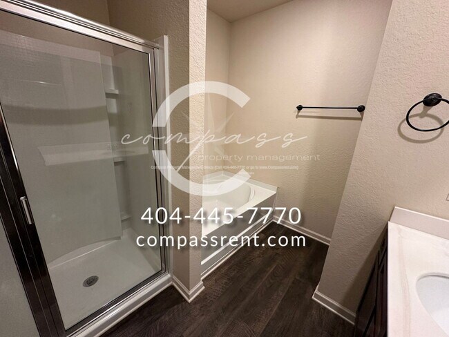 Building Photo - 105 Foley Dr