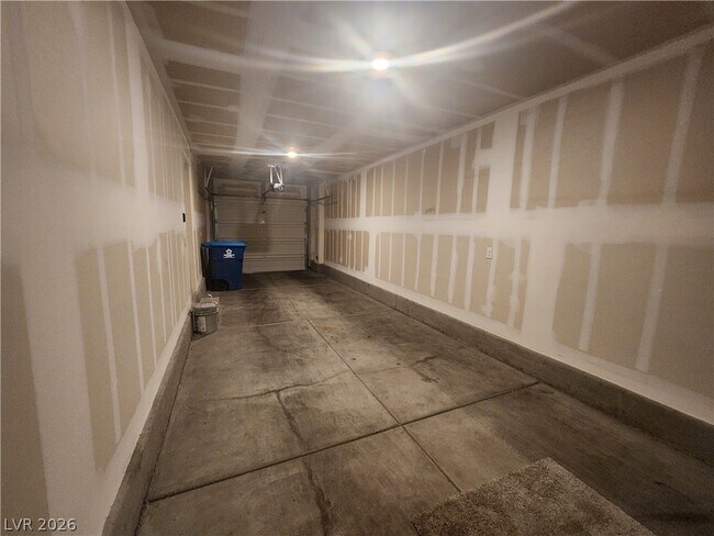 Building Photo - 3783 Enchanted Sky St