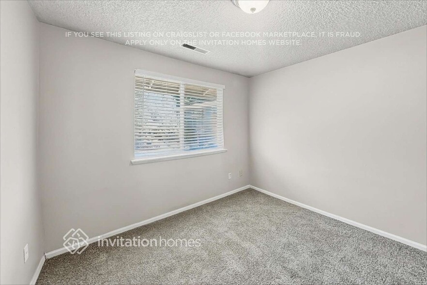 Building Photo - 2528 Platte Ct S