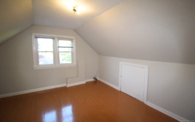 Building Photo - 55 Howe Rd