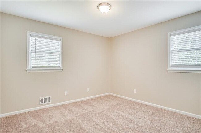 Building Photo - 8401 Union Grove Rd