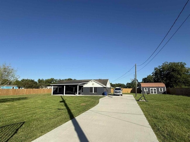 Primary Photo - 1102 Crosby Dayton Rd