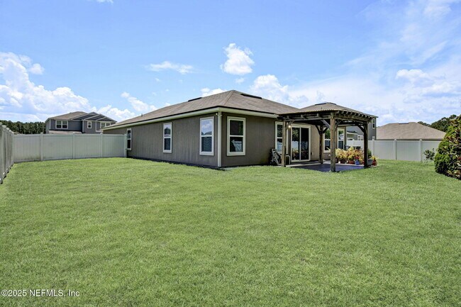 Building Photo - 7070 Sandle Dr