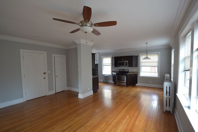 Building Photo - 4414 N Rockwell St