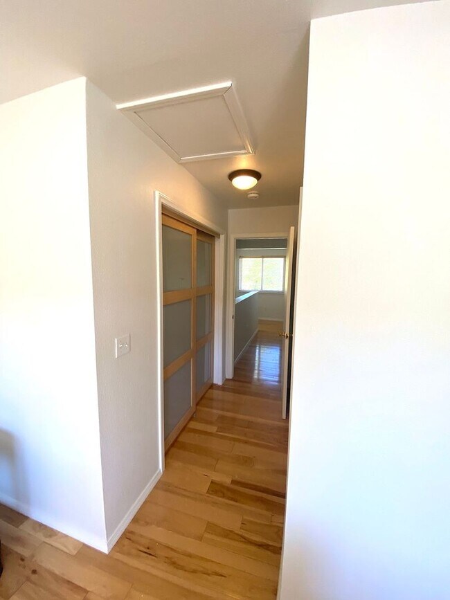 Building Photo - Flexible lease terms! Move in Special!  Wa...