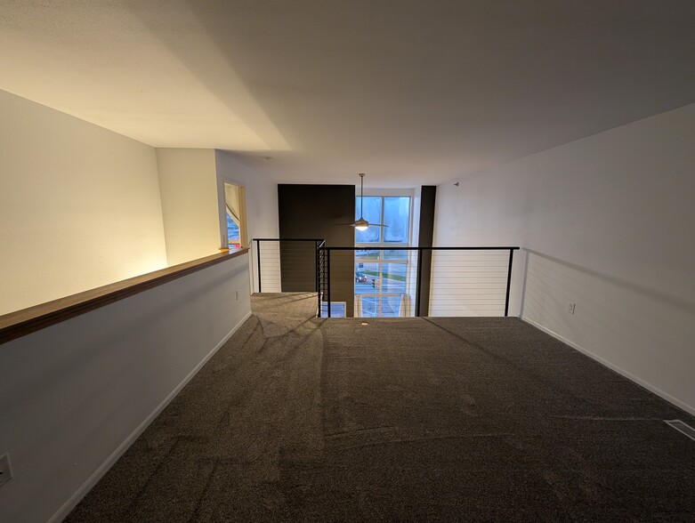 Building Photo - 2121 S Kinnickinnic Ave