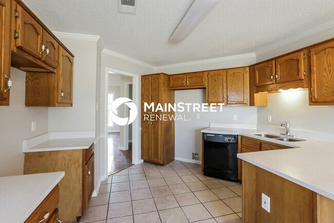 Building Photo - 3 Bedroom Pet-Friendly Home in Olive Branch, MS with Main Street Renewal