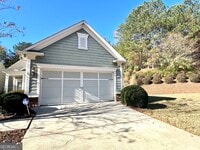 Building Photo - 164 Begonia Ct