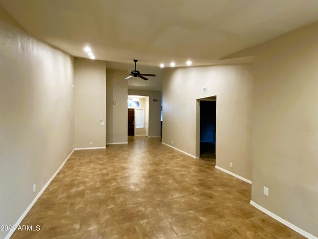 Building Photo - 7823 W Julie Dr