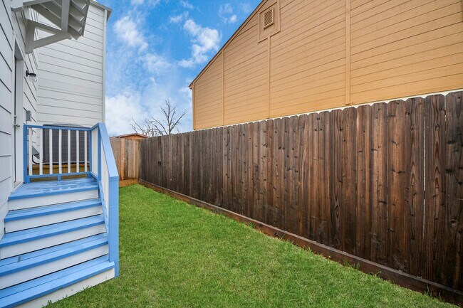 Building Photo - 5218 Burress Springs Ln