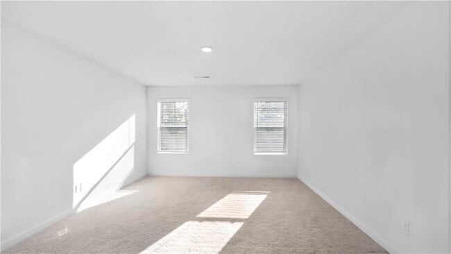 Building Photo - 2030 Underwood Dr