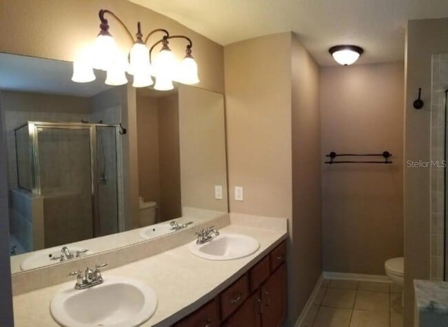 Building Photo - 2841 Girvan Dr