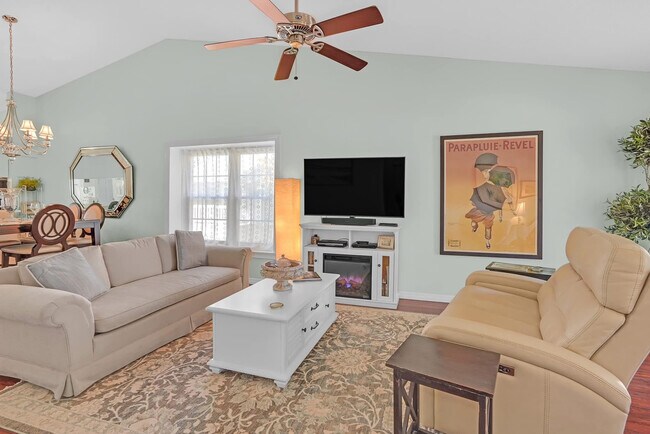 Building Photo - 217 Nautilus Way