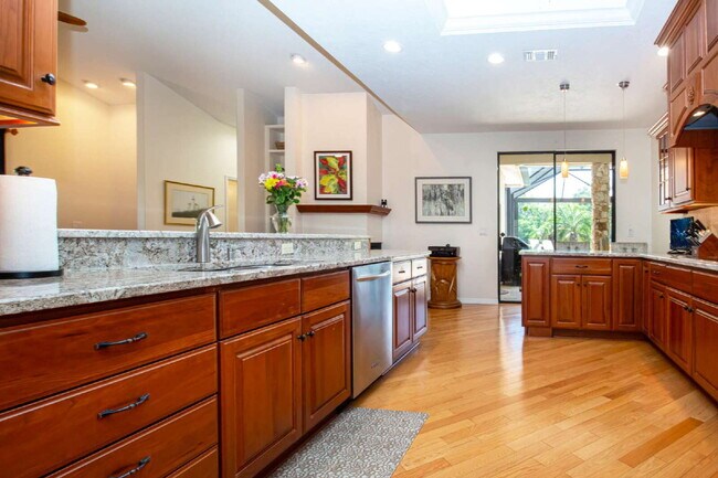 Building Photo - Palm Aire Fully Furnished Rental