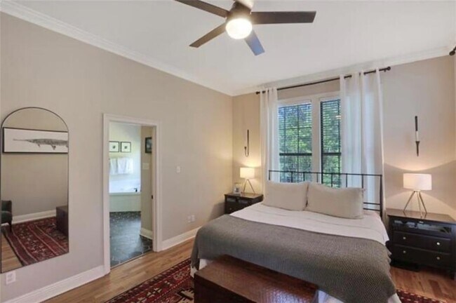 Building Photo - 18123 Cusachs Dr