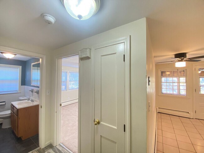 Building Photo - 94 Millville St