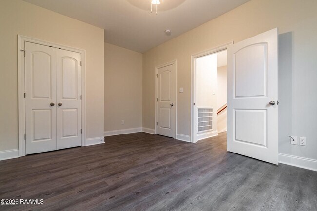 Building Photo - 111 Millie Park Dr