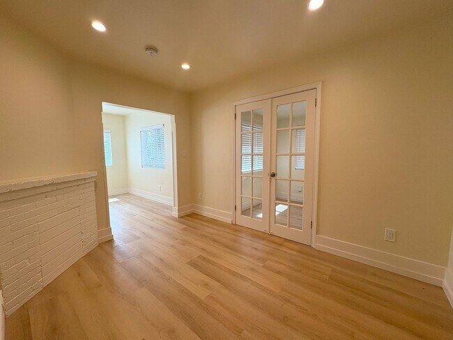 Building Photo - Cozy Cottage in Palo Alto – Fully Renovated