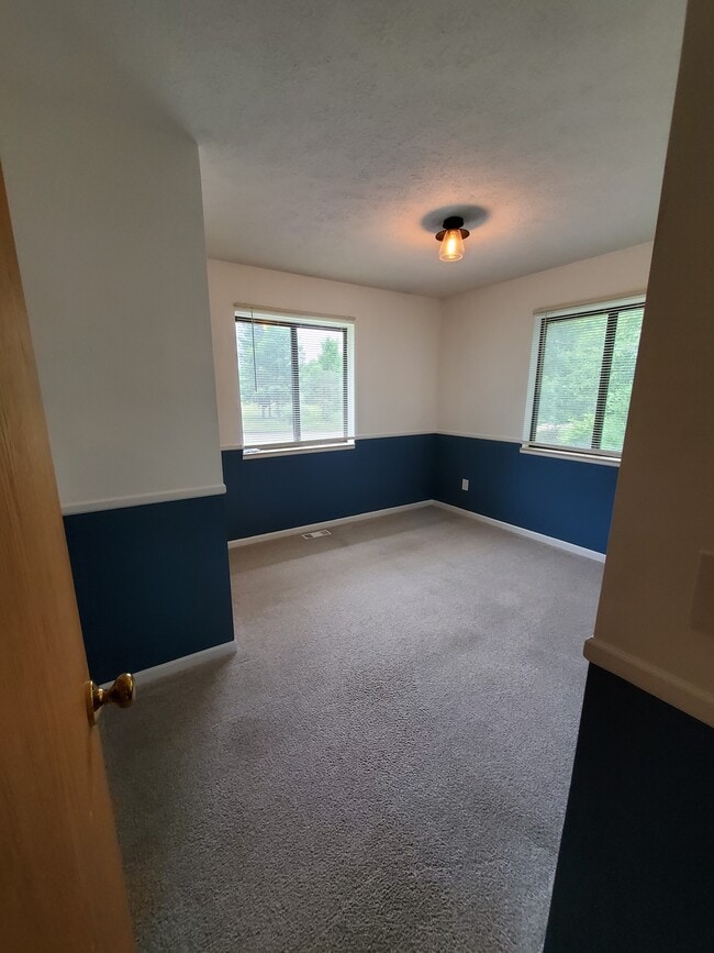 Building Photo - 3366 Hogback Rd
