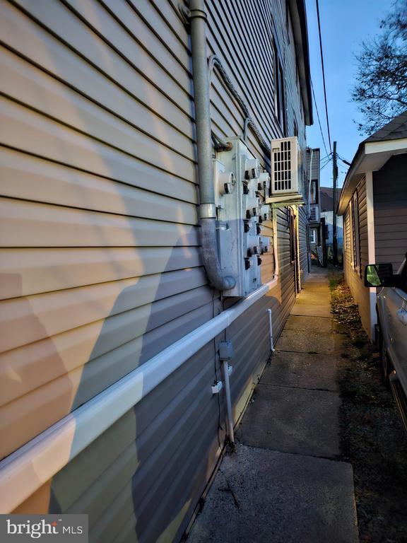 Building Photo - 14 West Ave