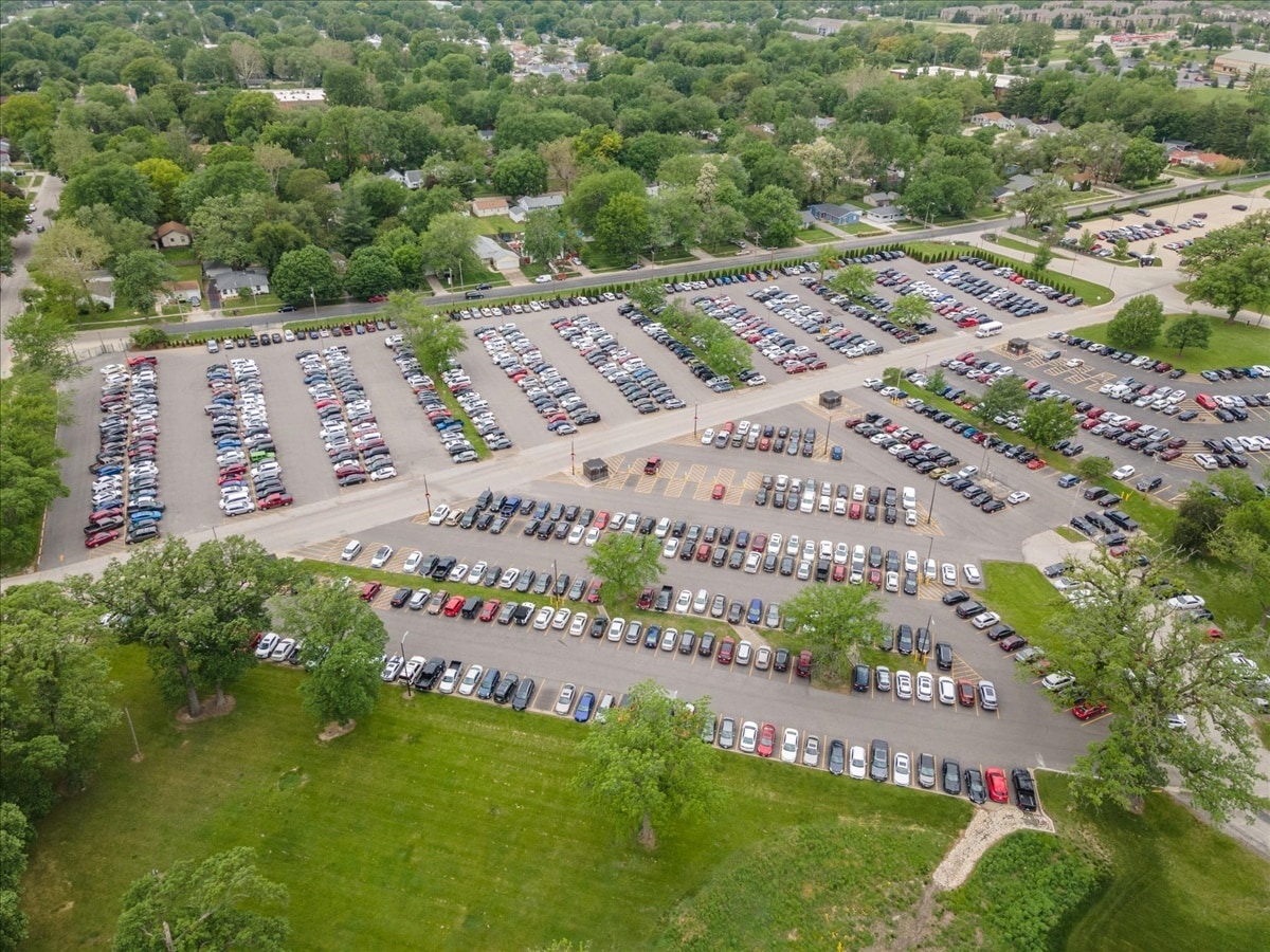 Carle Foundation Hospital Parking Lot - Across the Street - 1001 N Coler Ave