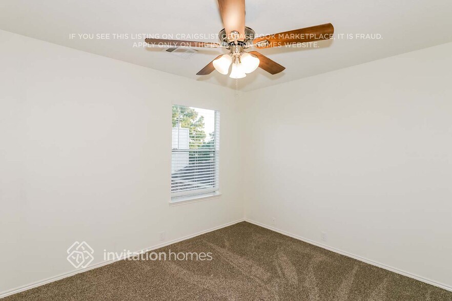 Building Photo - 21407 Somerset Park Ln