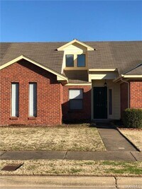 Building Photo - 6251 Bell Gables