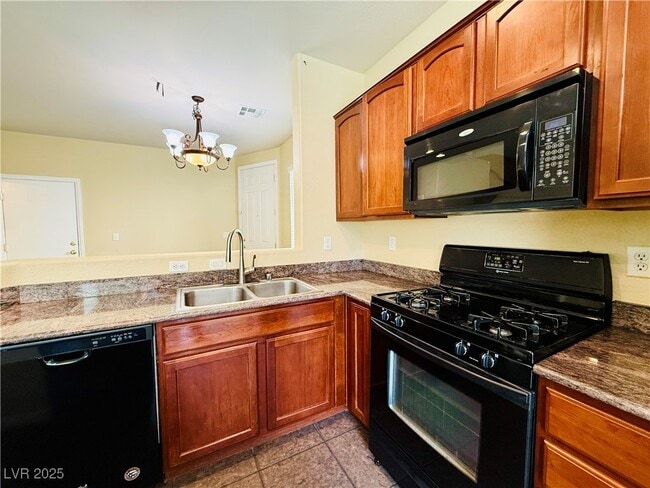 Building Photo - 275 Red Eucalyptus Dr