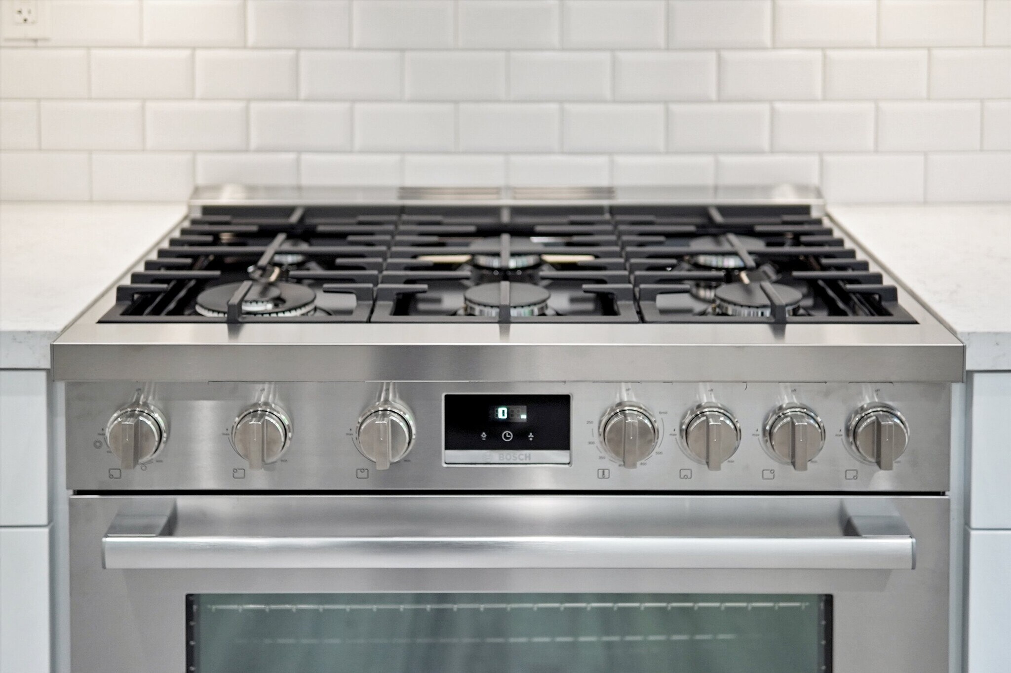 Building Photo - 5346 Tyrone Ave