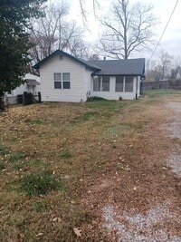 Building Photo - 10567 Decker Ave