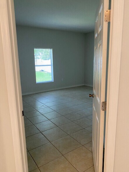 Building Photo - 83 Bruning Ln