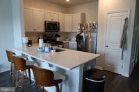 Building Photo - 213 Mazzeo Dr