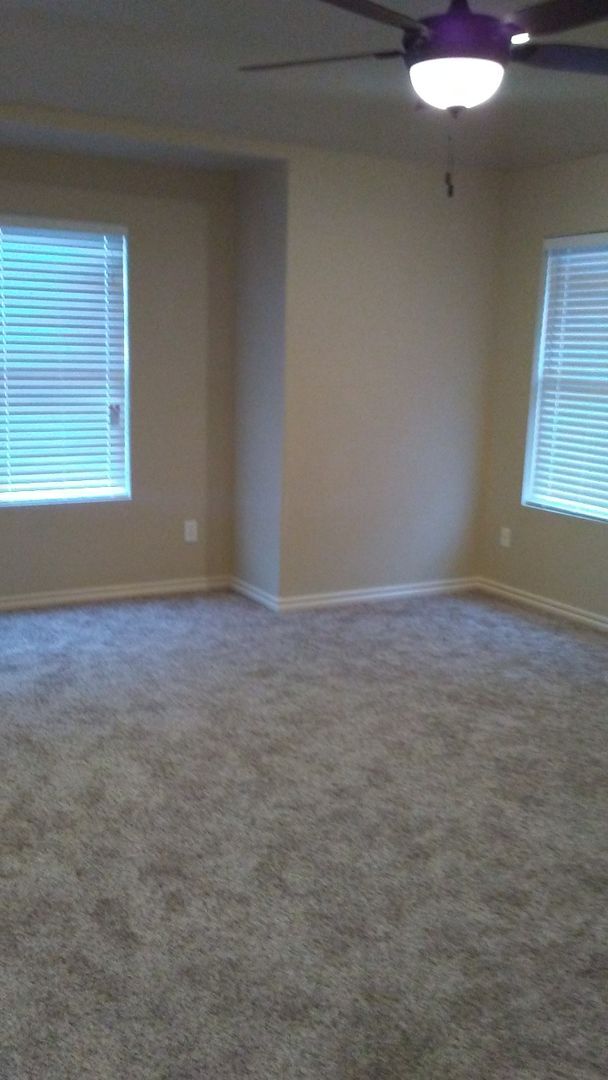 Building Photo - 3 bedroom home in Moore (OKC).