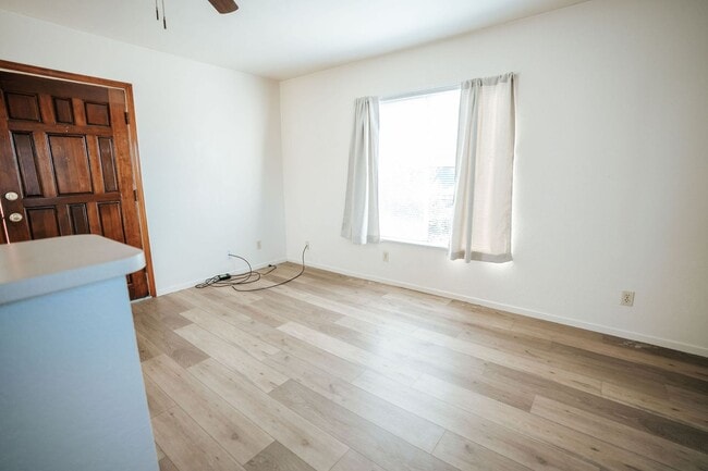 Building Photo - 1983 Sutter Rd