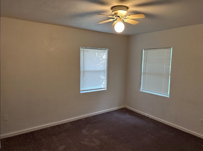 Building Photo - Winter Park Corner Lot