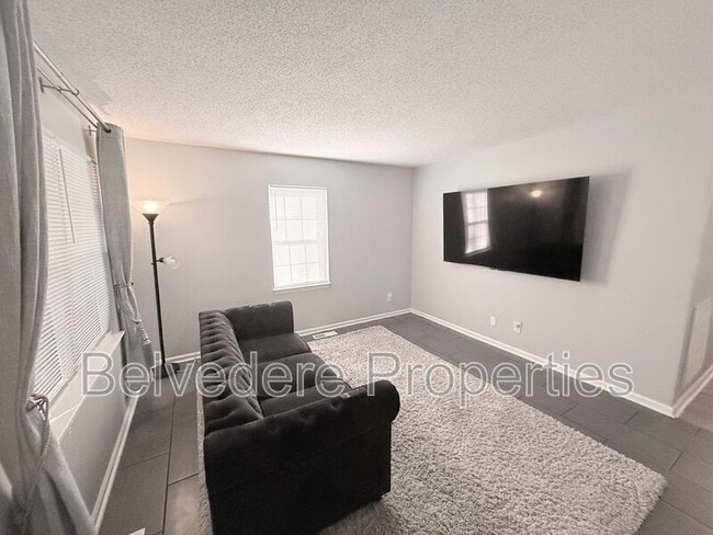 Building Photo - 415 N Dudley St