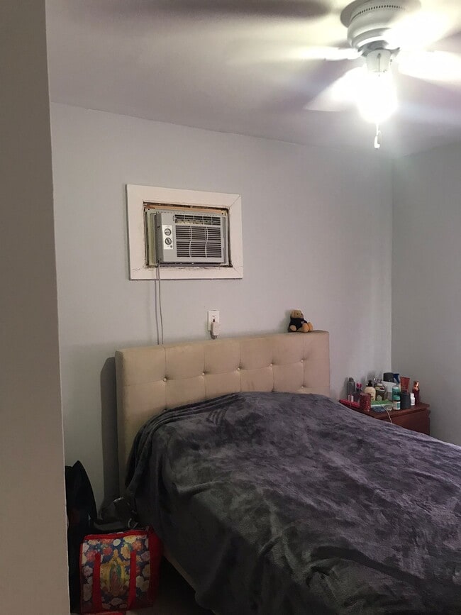 Bedroom - 1380 Seaview